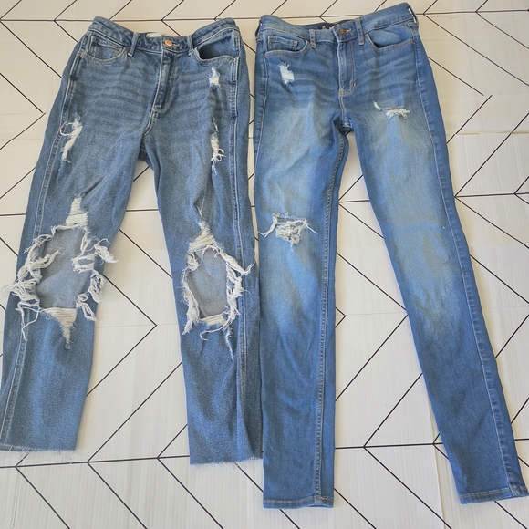 Bundle of 2 Hollister High Rise Mom Jean Distressed Stretch 26/25. - Picture 1 of 12